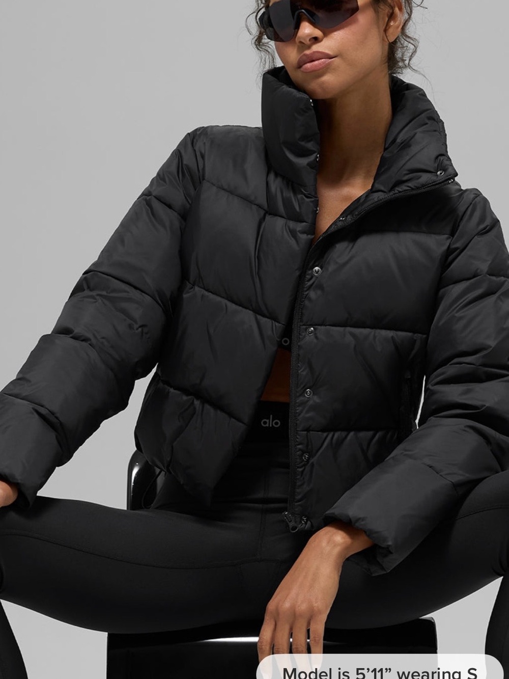 ALO Yoga Gold Rush black Cropped Puffer NWT - Picture 3 of 14